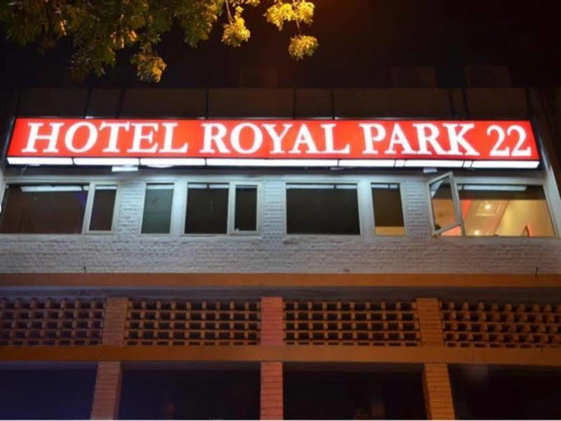 Hotel Royal Park 22 Csandígarh Kültér fotó